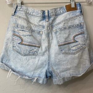 American Eagle mom short rainbow pocket  distressed denim size 4.